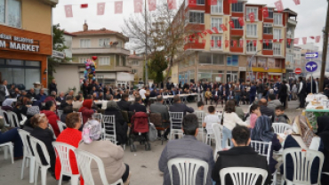 Pınarhisar Karadenizliler Derneğimizin düzenlemiş olduğu Karadeniz’in coşkusunu, dayanışmanın ve kardeşliğin en güzel halini yaşadığımız Hamsi Festivali’nin son gününde hemşehrilerimizle bir aradaydık.