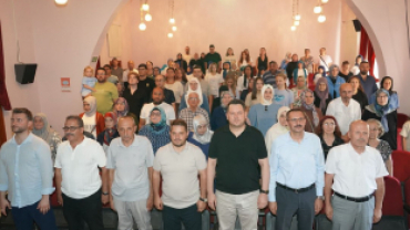 Kur’an Kursu Yaz Dönemi Kapanış Programı’na katılarak öğrencilerimizin heyecanına, ailelerin gururuna ortak olduk.