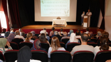 Kur’an Kursu Yaz Dönemi Kapanış Programı’na katılarak öğrencilerimizin heyecanına, ailelerin gururuna ortak olduk.