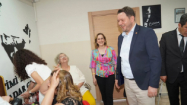 Pınarhisar Halk Eğitimi Merkezi tarafından düzenlenen yıl sonu sergisine katılım sağladık.