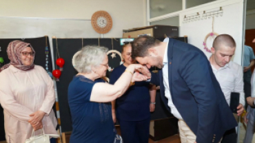 Pınarhisar Halk Eğitimi Merkezi tarafından düzenlenen yıl sonu sergisine katılım sağladık.