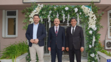 Pınarhisar Halk Eğitimi Merkezi tarafından düzenlenen yıl sonu sergisine katılım sağladık.