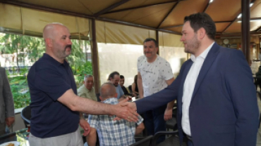 Kurban Bayramı dolayısıyla ilçemiz Ali Özer Parkı’nda düzenlenen bayramlaşma programına katılım sağladık.