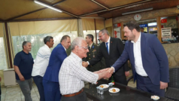 Kurban Bayramı dolayısıyla ilçemiz Ali Özer Parkı’nda düzenlenen bayramlaşma programına katılım sağladık.
