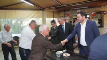 Kurban Bayramı dolayısıyla ilçemiz Ali Özer Parkı’nda düzenlenen bayramlaşma programına katılım sağladık.