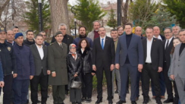 Bayramlar, kardeşlik ve dayanışmamızı güçlendirdiğimiz, kırgınlıkları ve dargınlıkları bir kenara bıraktığımız özel günlerdir.