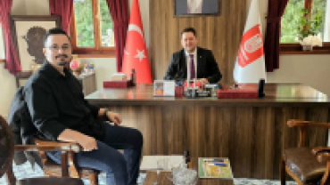 Pınarhisar Toplum Sağlığı Merkezi Başkanımız Emre Cesur, belediye başkanlarımız Sayın İhsan Talay'ı ziyaret etti.