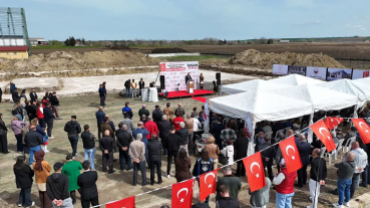 Pınarhisar’ımıza kazandırdığımız Yarı Olimpik Kapalı Yüzme Havuzu’nun temel atma törenini gerçekleştirdik.