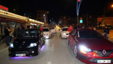 Pınarhisar’ımızda bu yıl ilkini düzenlediğimiz Modifiye Araç Festivalimizin açılışını, büyük bir heyecan ve yoğun katılımla gerçekleştirdik.
