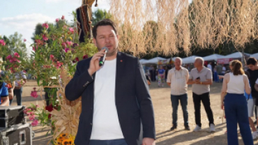 Poyralı Köyü Pekmez, Dokuma ve Kültür Festivalimizin açılışını büyük bir coşkuyla gerçekleştirdik.