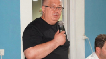 Ata köyümüz Poyralı’da, kıymetli hemşehrilerimizle köy parkında bir araya geldik.