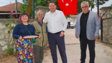 Ata köyümüz Poyralı’da, kıymetli hemşehrilerimizle köy parkında bir araya geldik.