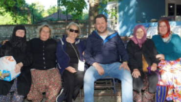 Poyralı Köyümüzde düzenlenen Şeker Şenliği’ne katılarak hemşehrilerimizle bir araya geldik.