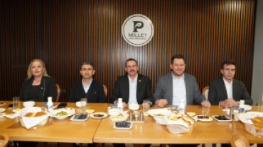 Ramazan ayının manevi ikliminde, gönüllerimizi aynı sofrada buluşturmanın huzurunu yaşadık.