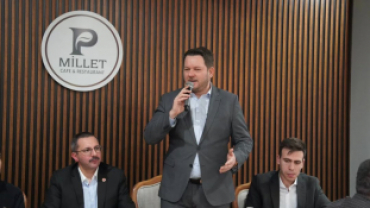 Ramazan ayının manevi ikliminde, gönüllerimizi aynı sofrada buluşturmanın huzurunu yaşadık.