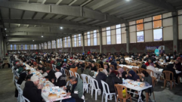 Ramazan’ın en güzel yanı da, gönülleri bir araya getirmek; aynı duaya amin deyip aynı lokmayı paylaşırken muhabbeti, kardeşliği büyütmek...