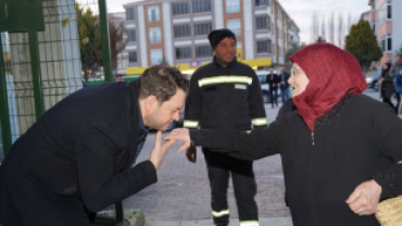 Ramazan’ın en güzel yanı da, gönülleri bir araya getirmek; aynı duaya amin deyip aynı lokmayı paylaşırken muhabbeti, kardeşliği büyütmek...