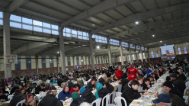 Ramazan’ın en güzel yanı da, gönülleri bir araya getirmek; aynı duaya amin deyip aynı lokmayı paylaşırken muhabbeti, kardeşliği büyütmek...