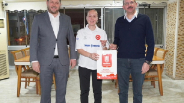 Türkiye Şampiyonu Floor Curling Takımımızı ve değerli ailelerini akşam yemeğinde misafir ettik.