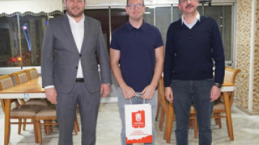 Türkiye Şampiyonu Floor Curling Takımımızı ve değerli ailelerini akşam yemeğinde misafir ettik.