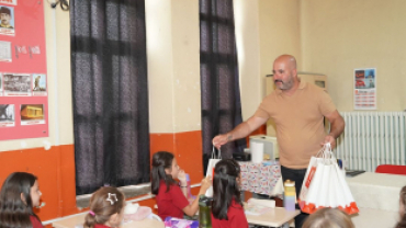 Uzun bir tatilin ardından başlayan yeni eğitim-öğretim yılının heyecanını öğrencilerimizle birlikte yaşadık.