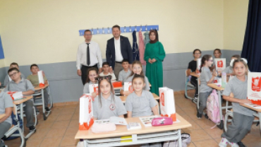 Uzun bir tatilin ardından başlayan yeni eğitim-öğretim yılının heyecanını öğrencilerimizle birlikte yaşadık.