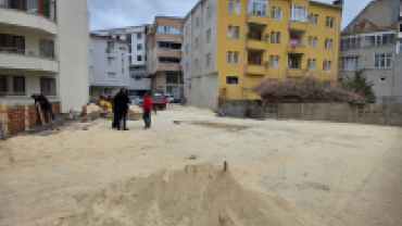 “Saklı Bahçe Parkı” adını verdiğimiz bu projeyle, sadece bir park değil; huzurun, komşuluğun ve birlikte geçirilen güzel anların adresi olacak bir alan oluşturuyoruz.